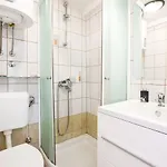 Refreshing In With Balcony Appartement *